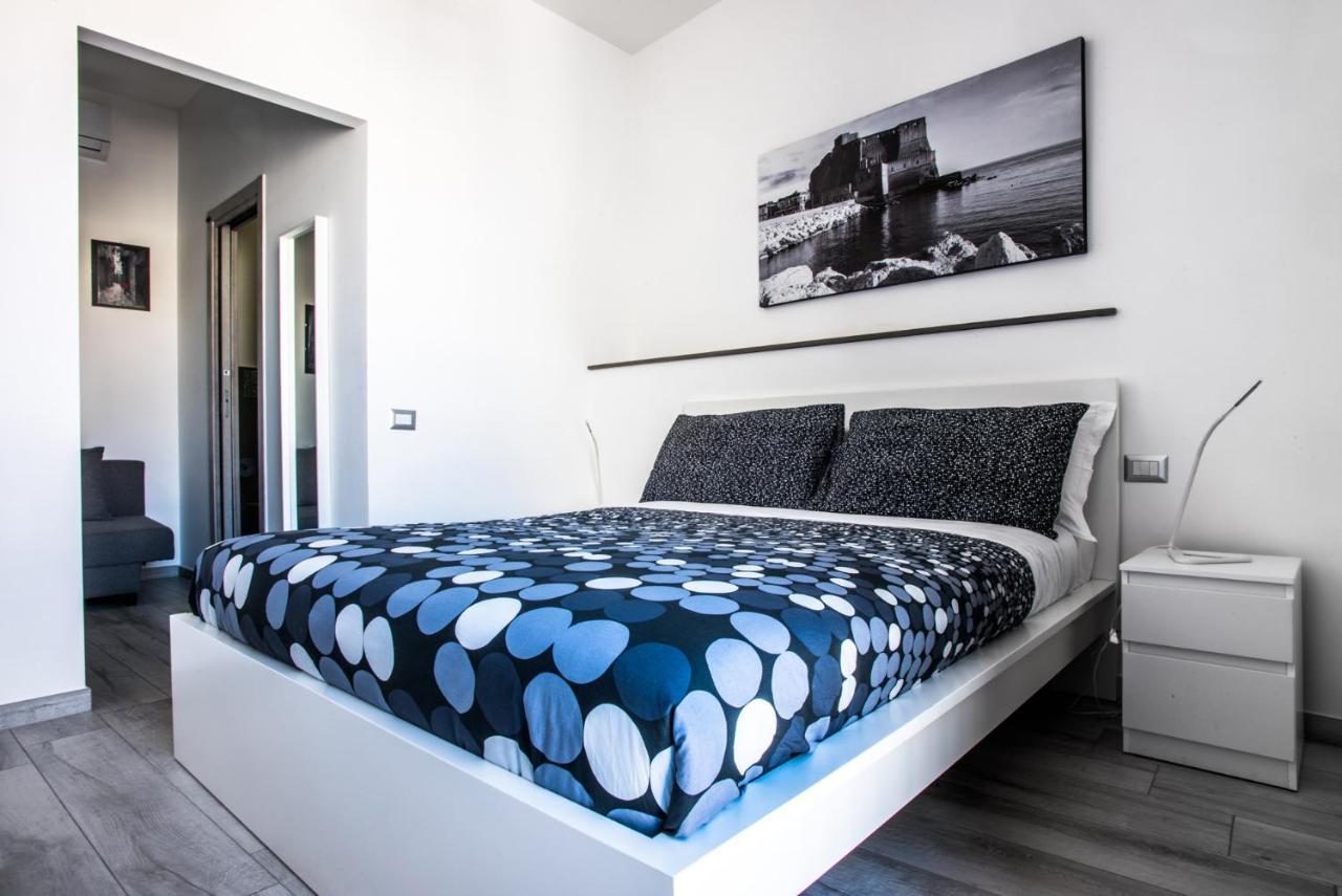 Solarium Al Duomo Rooms By Wonderful Italy Napoli Bagian luar foto