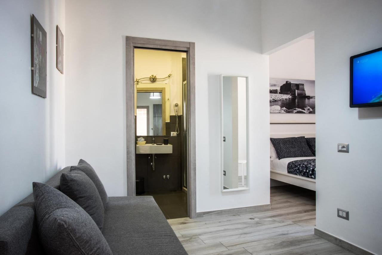 Solarium Al Duomo Rooms By Wonderful Italy Napoli Bagian luar foto