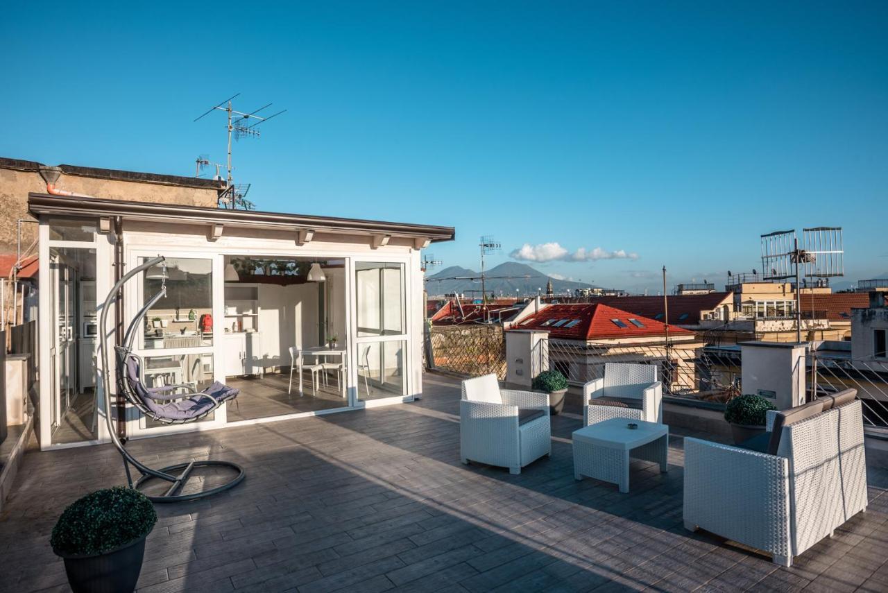 Solarium Al Duomo Rooms By Wonderful Italy Napoli Bagian luar foto