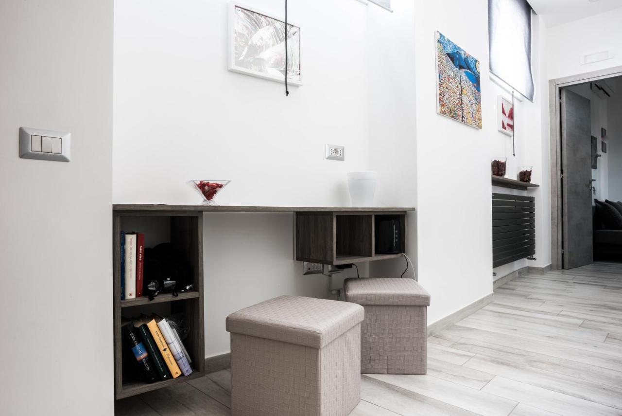 Solarium Al Duomo Rooms By Wonderful Italy Napoli Bagian luar foto