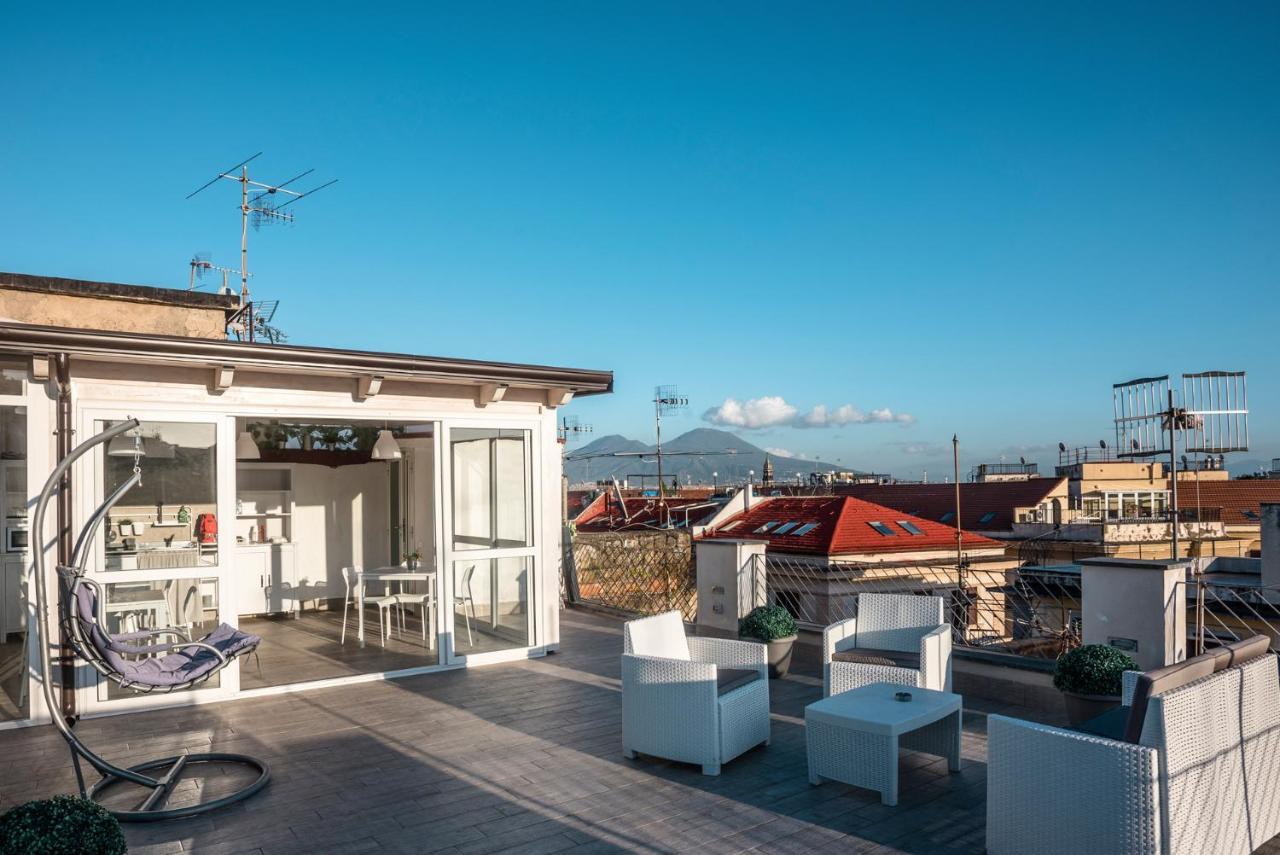 Solarium Al Duomo Rooms By Wonderful Italy Napoli Bagian luar foto